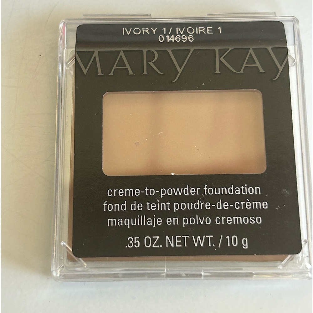 NIB Mary Kay Crème to Powder Foundation Ivory 1